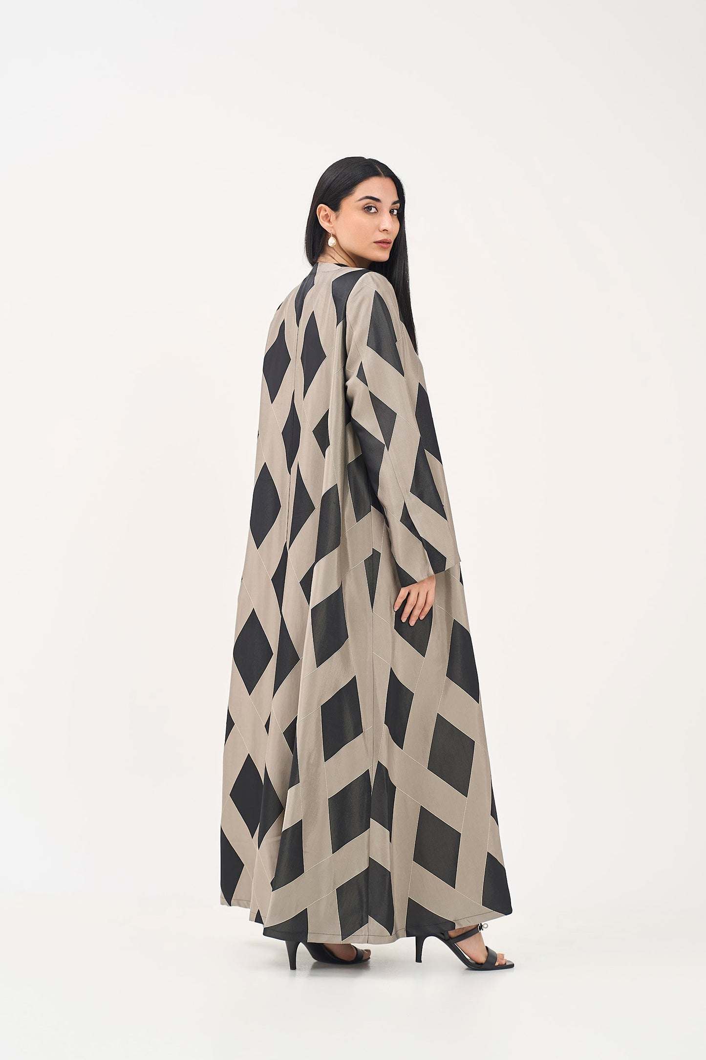 Rhythm Abaya
