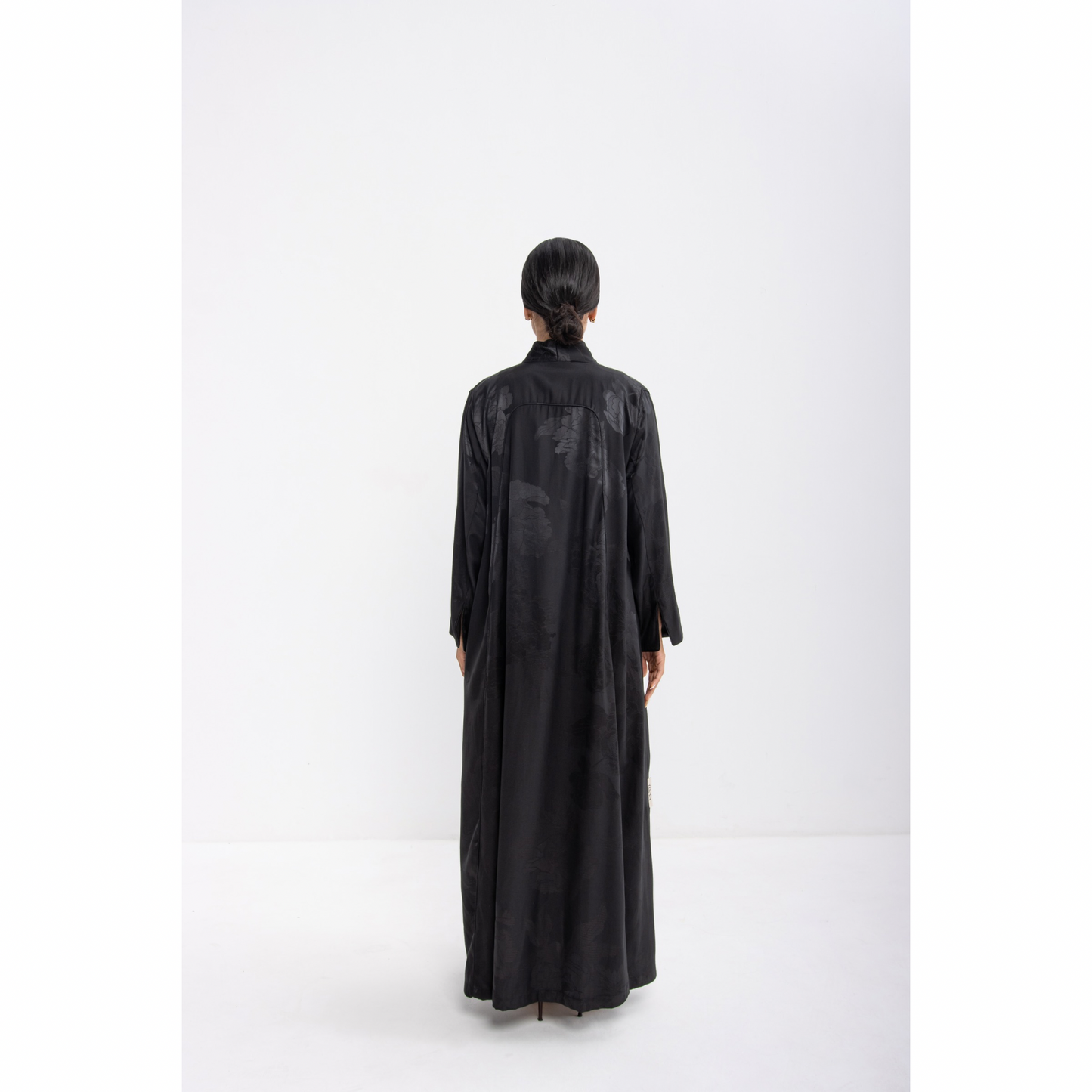 Shadow Bloom Abaya